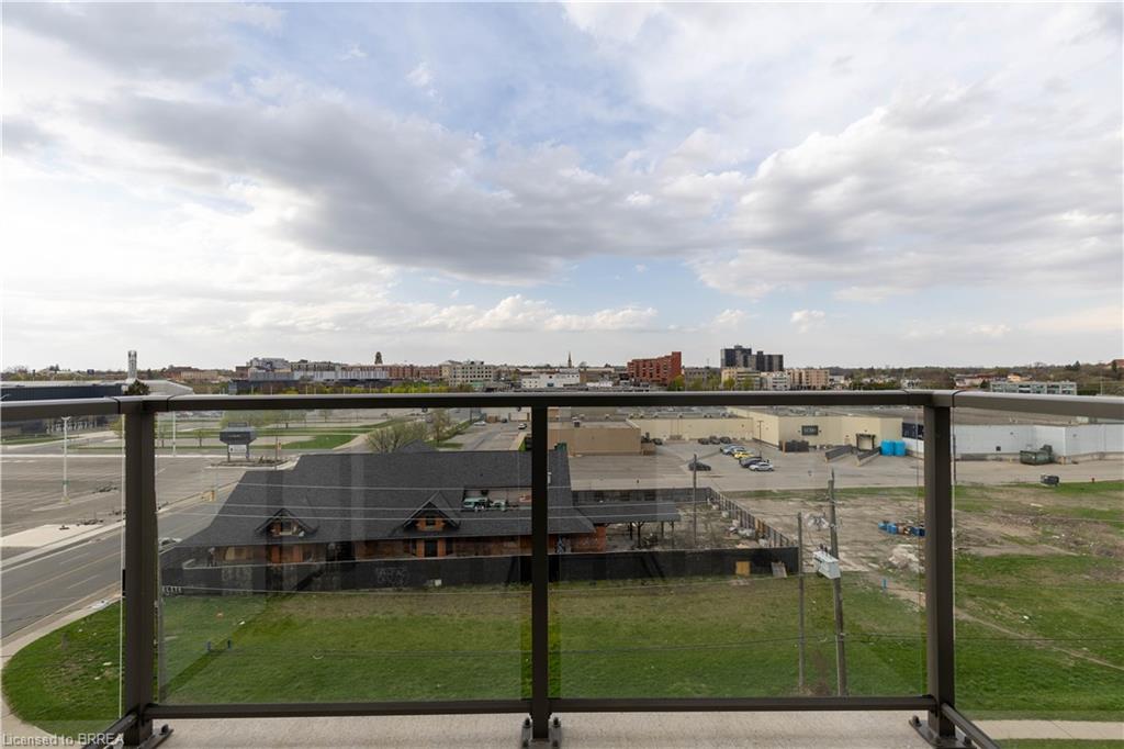 603-7 Erie Avenue Property Photo 10