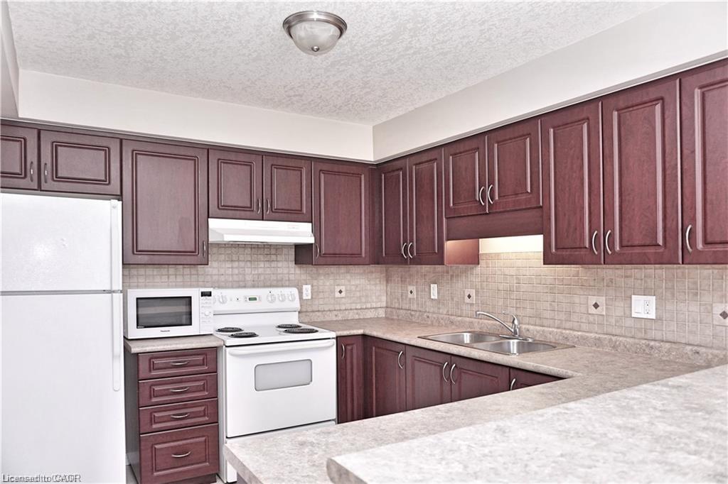 40 Madeleine Street Property Photo 8