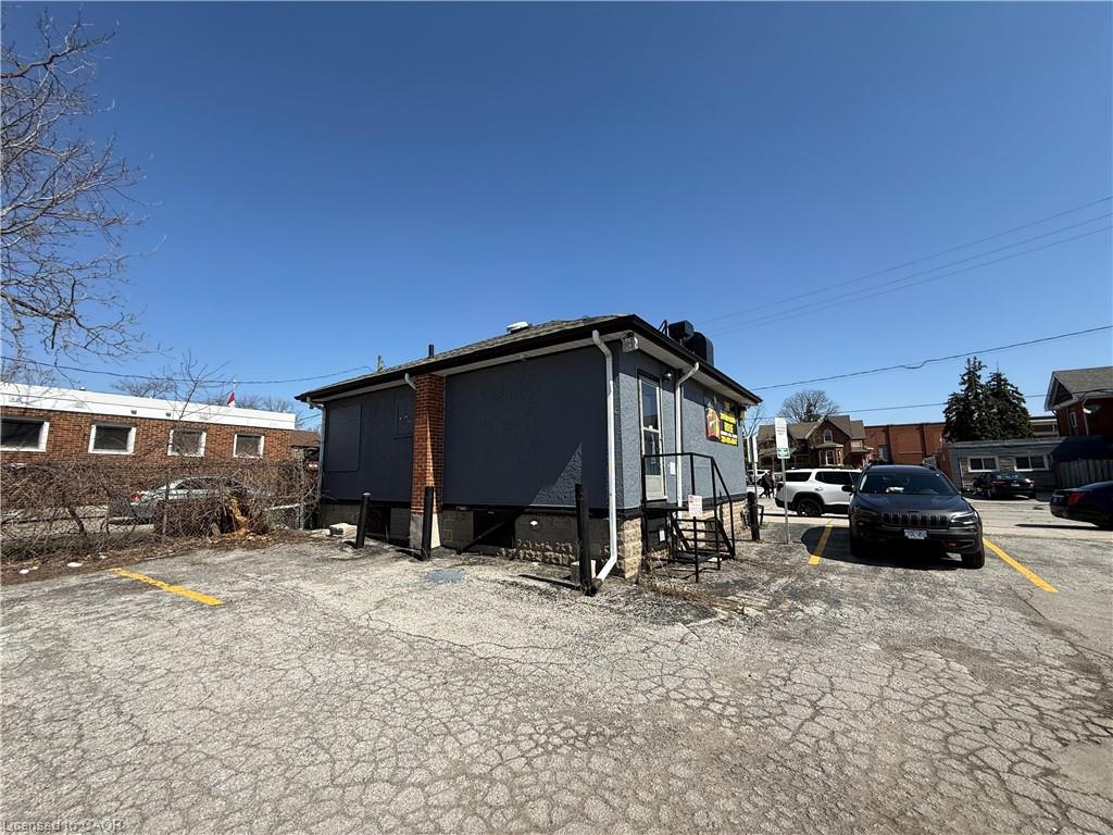 9 Main Street N Property Photo 4