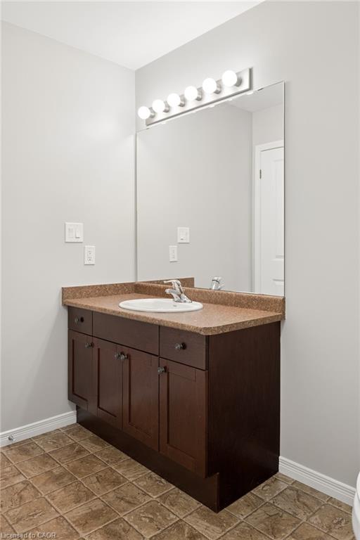 951 Zeller Crescent Property Photo 20