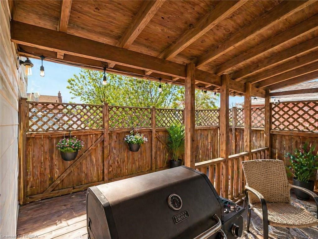260 Murray Street Property Photo 10