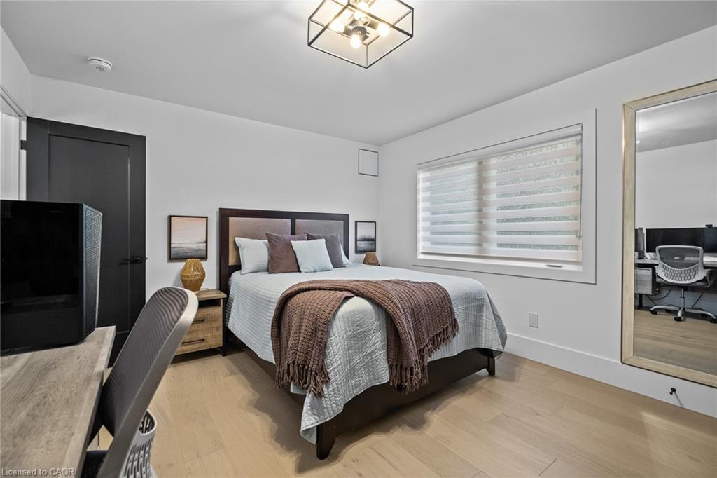 1207 Queen Street N Property Photo 27