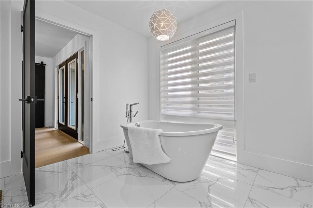 1207 Queen Street N Property Photo 31