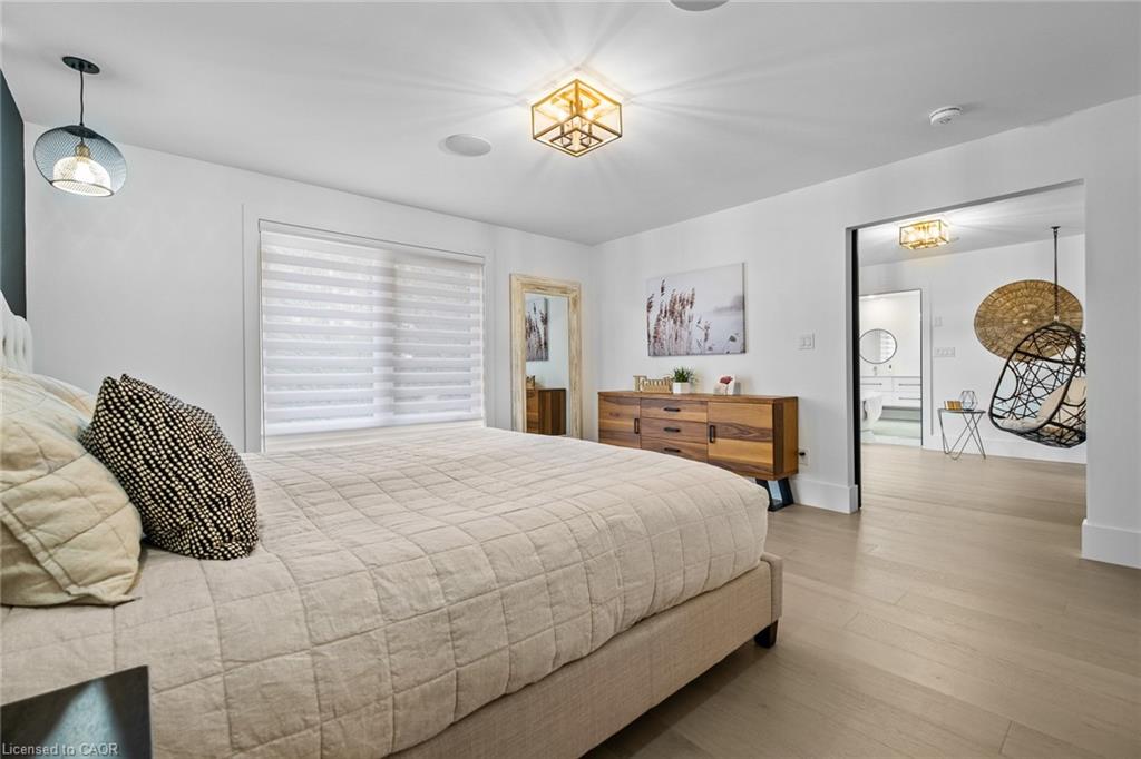 1207 Queen Street N Property Photo 33