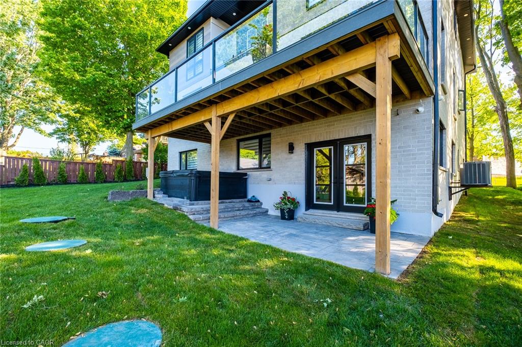 1207 Queen Street N Property Photo 45