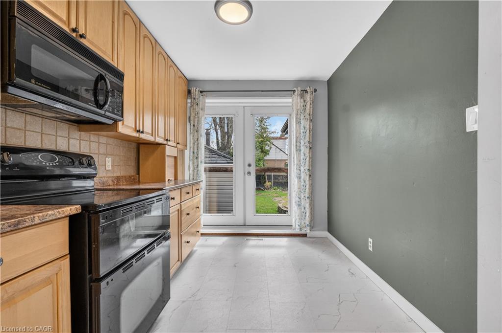 1367 St Marys Crescent Property Photo 13
