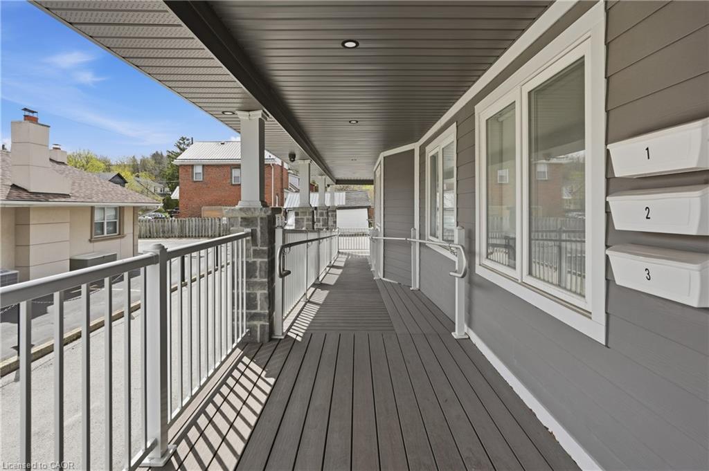 19 King Street W Property Photo 22