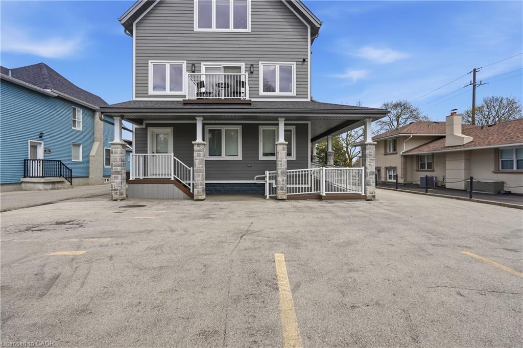 19 King Street W Property Photo 23
