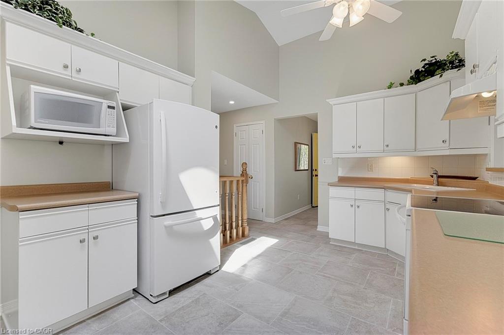 10325 Grand Oaks Drive Property Photo 11