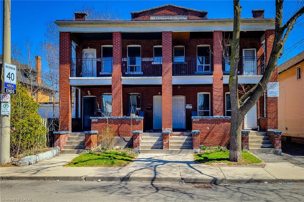 254 Emerald Street N Property Photo 1