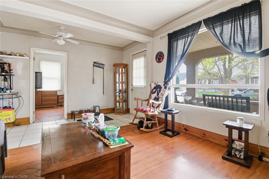 307 Wallace Avenue S Property Photo 22