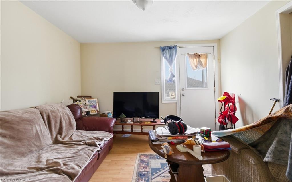 307 Wallace Avenue S Property Photo 29
