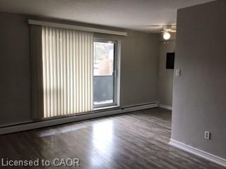 904-81 Charlton Avenue E Property Photo 3