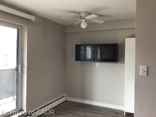 904-81 Charlton Avenue E Property Photo 5