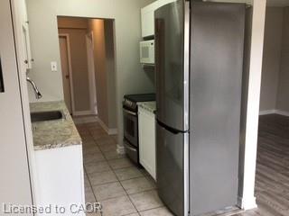 904-81 Charlton Avenue E Property Photo 7