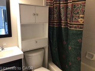 904-81 Charlton Avenue E Property Photo 11