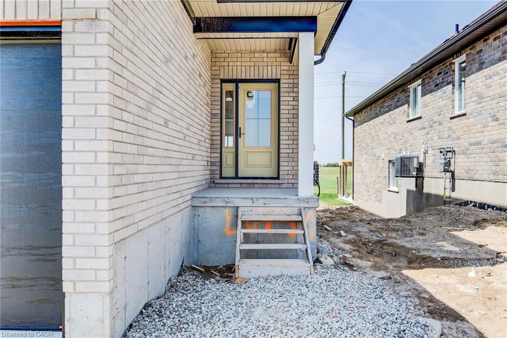 114 Bedell Drive Property Photo 3