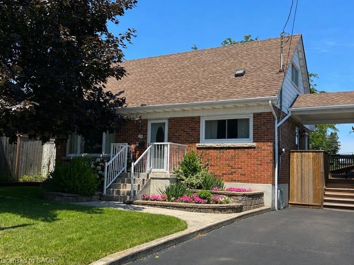 129 Broker Drive Property Photo 2
