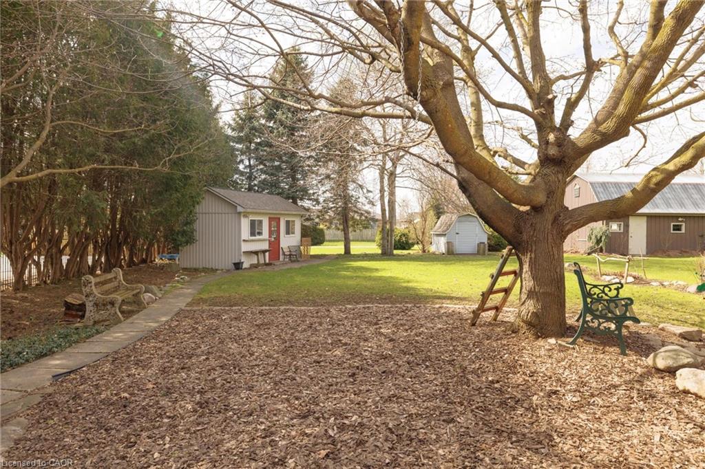 465 Boyne Avenue Property Photo 4