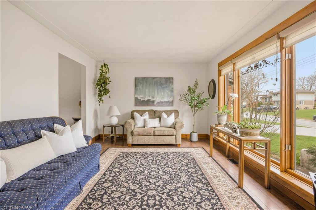 465 Boyne Avenue Property Photo 6