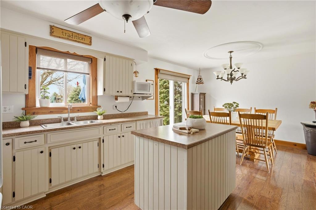 465 Boyne Avenue Property Photo 9