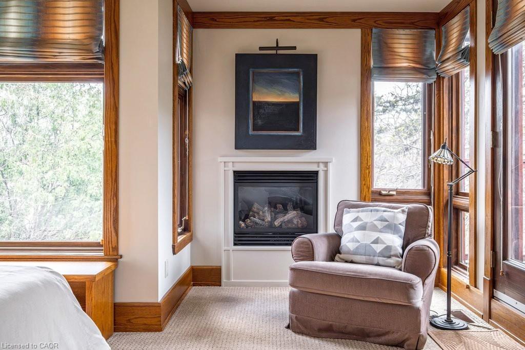 91 Paisley Avenue N Property Photo 29