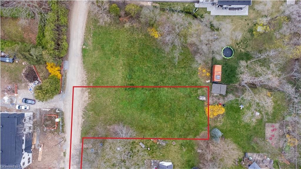 1066 Sixth Line Property Photo 2