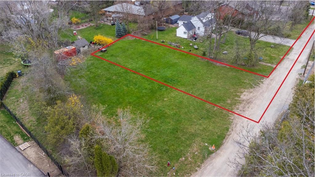 1066 Sixth Line Property Photo 3