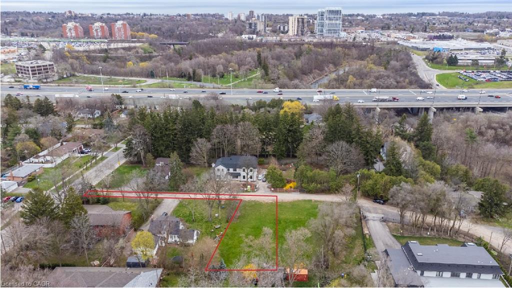 1066 Sixth Line Property Photo 5