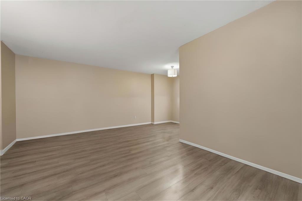 308-308 Lisa Street Property Photo 7