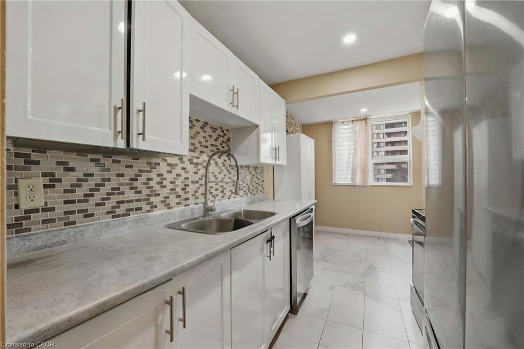 308-308 Lisa Street Property Photo 15