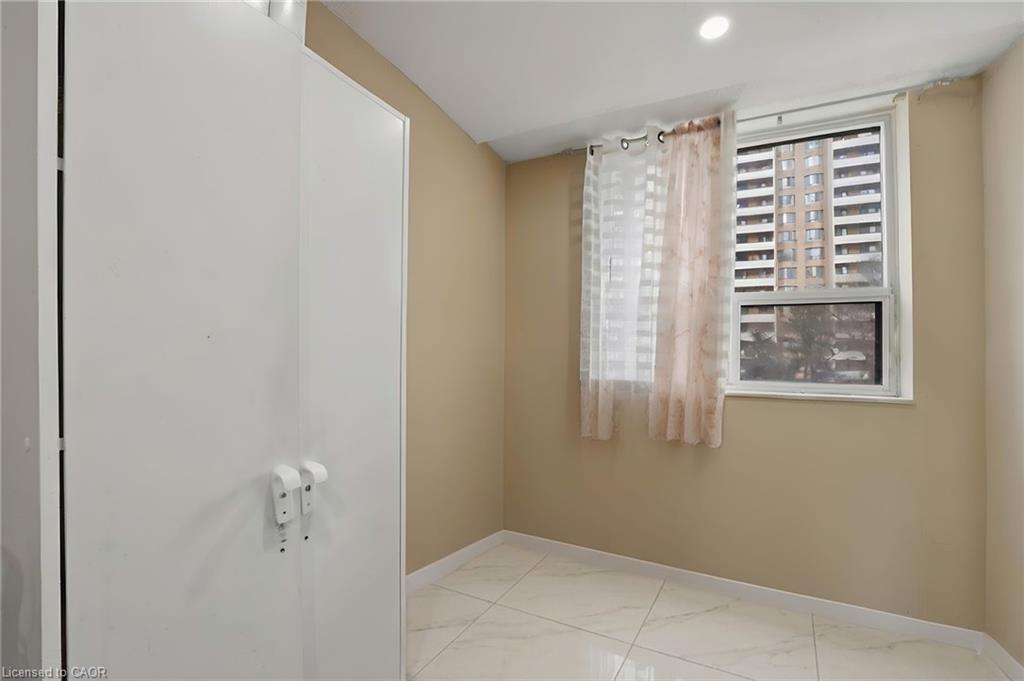 308-308 Lisa Street Property Photo 19