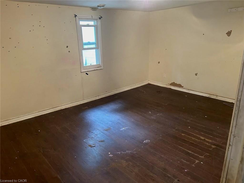 16 Albert Street Property Photo 7