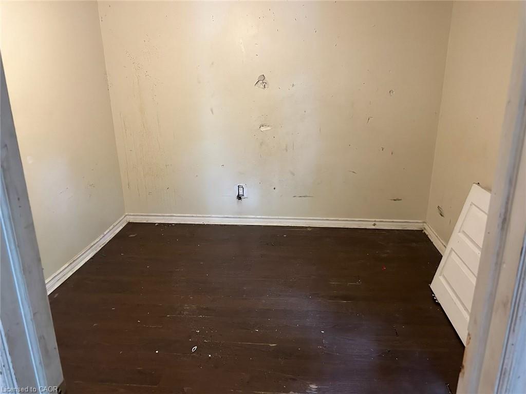 16 Albert Street Property Photo 8