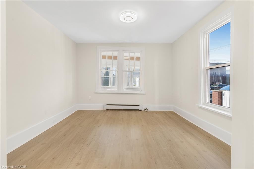 16 Albert Street Property Photo 14