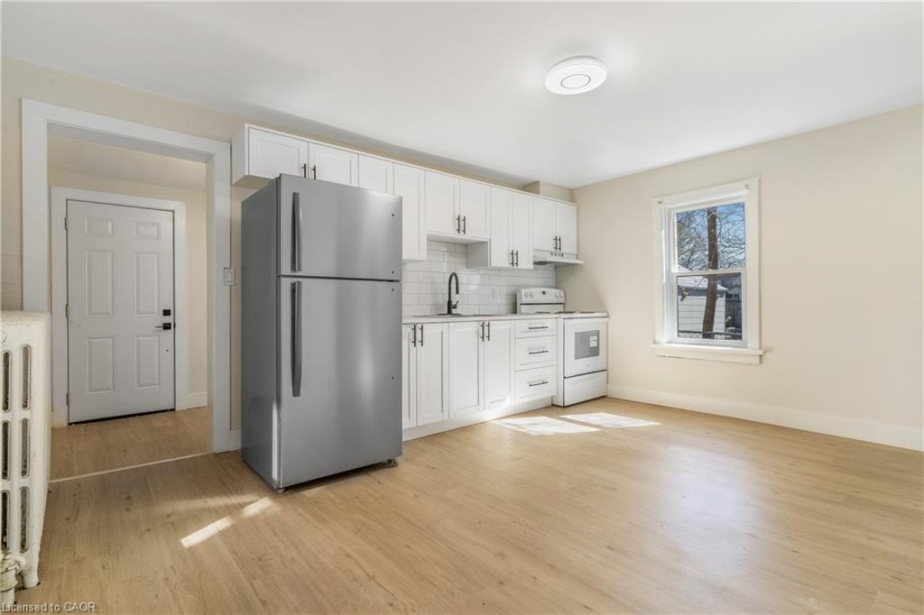 16 Albert Street Property Photo 18
