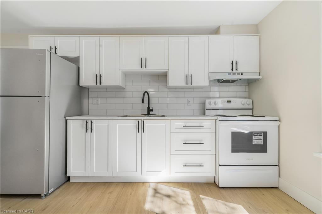 16 Albert Street Property Photo 19