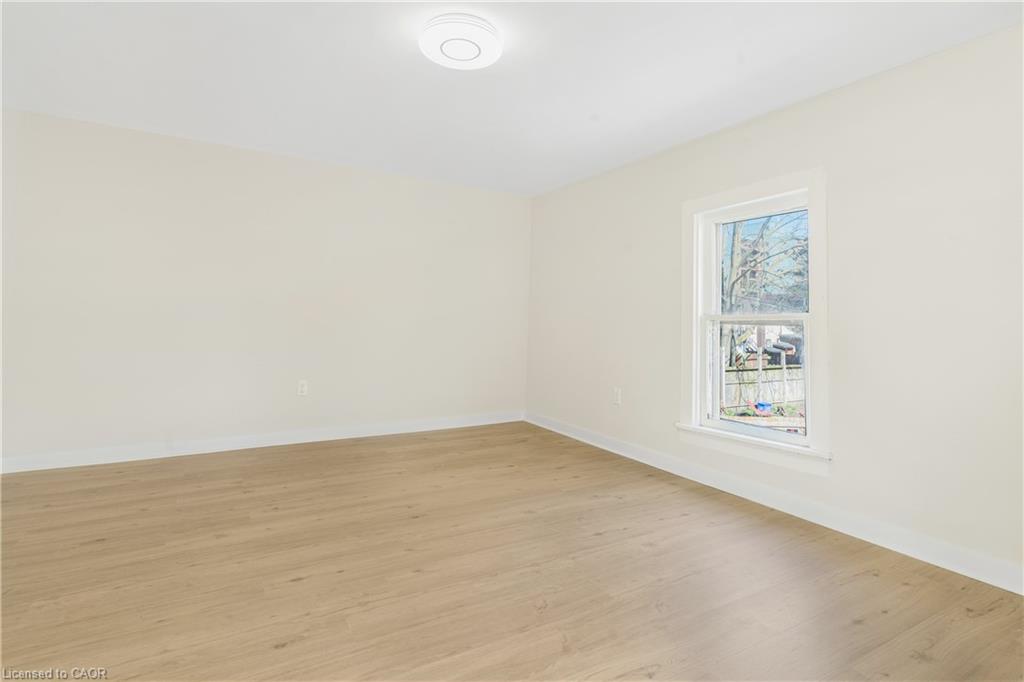 16 Albert Street Property Photo 21