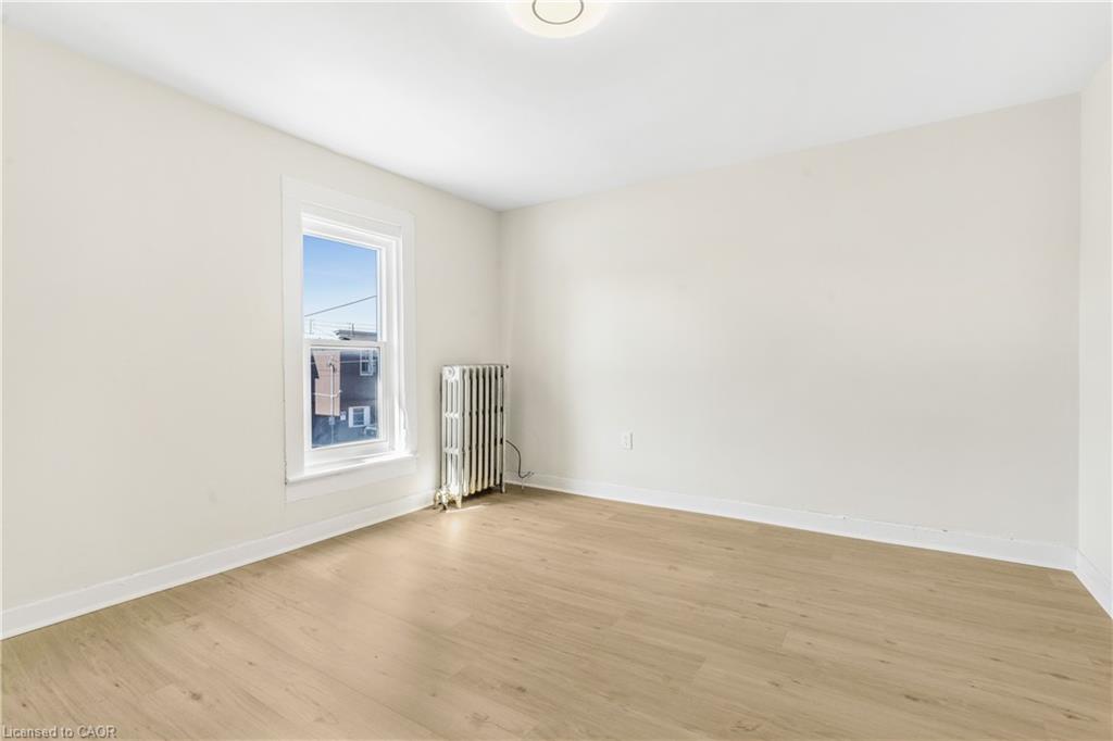 16 Albert Street Property Photo 23