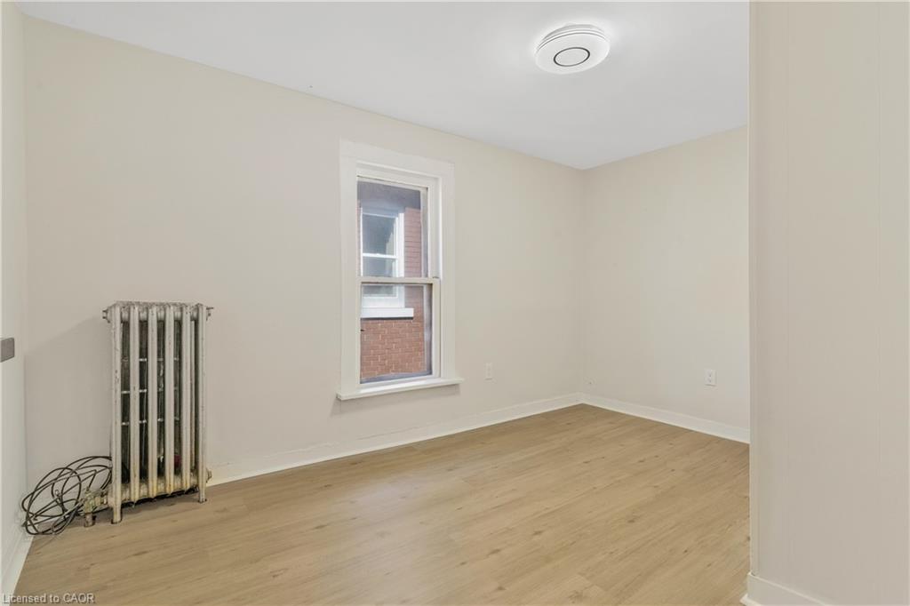 16 Albert Street Property Photo 25