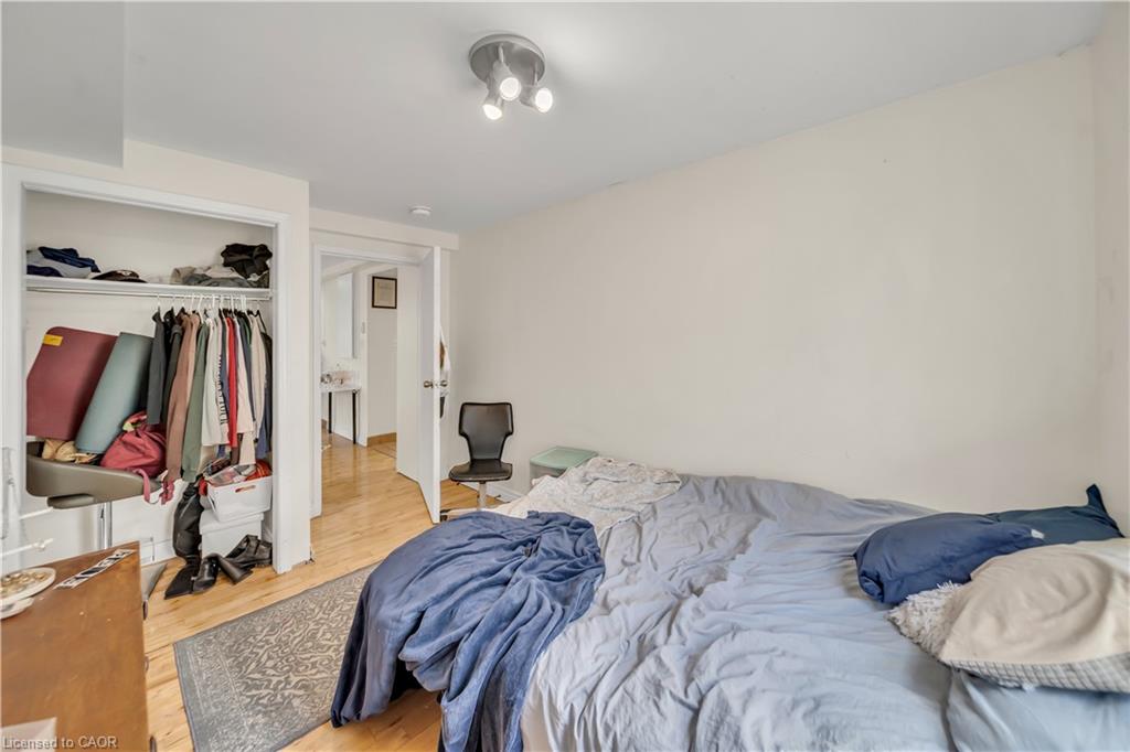 24 Columbia Street W Property Photo 17