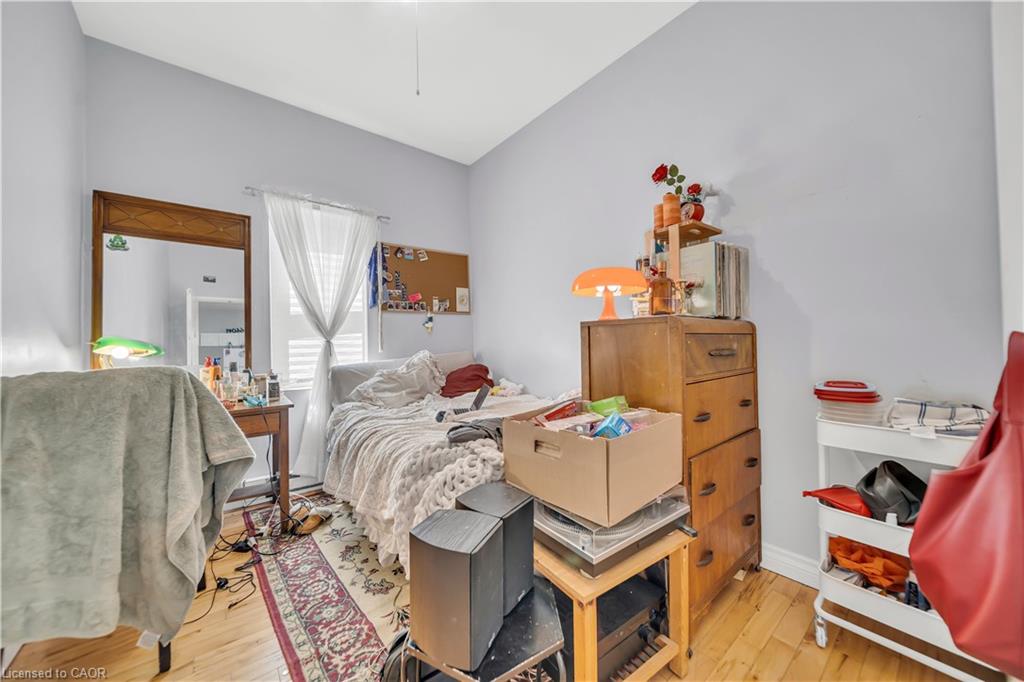 24 Columbia Street W Property Photo 36