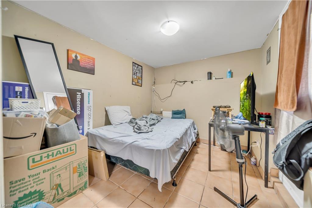 24 Columbia Street W Property Photo 41