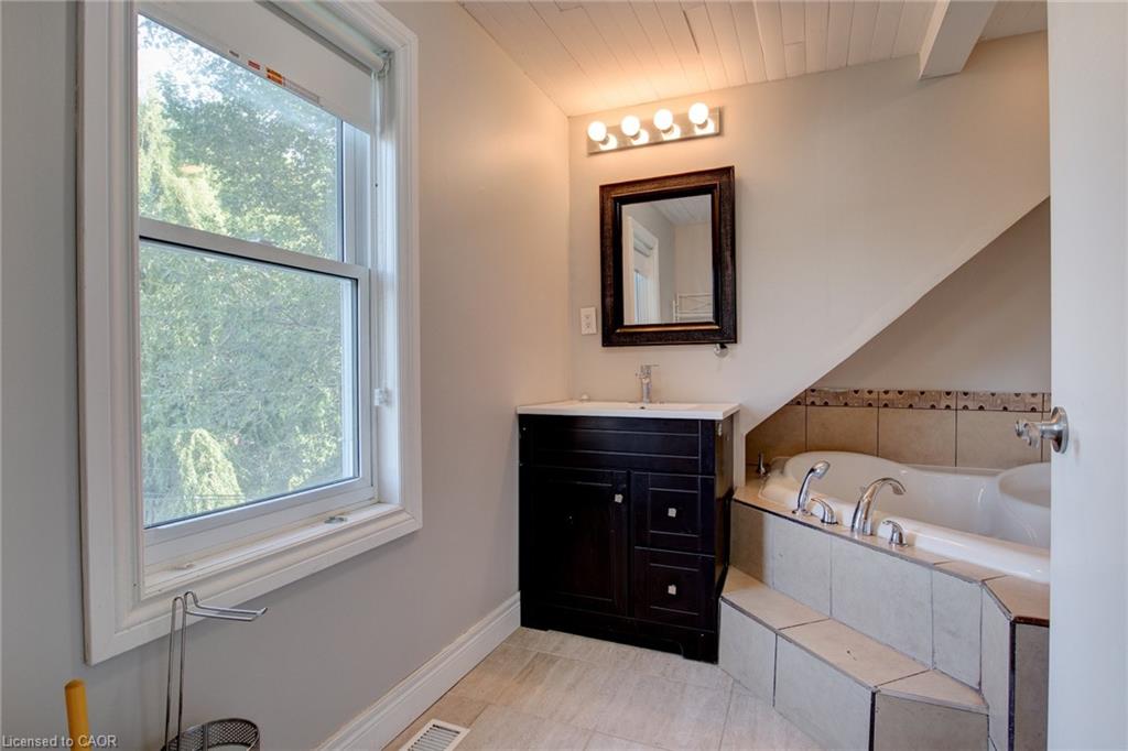 78 Price Avenue Property Photo 23