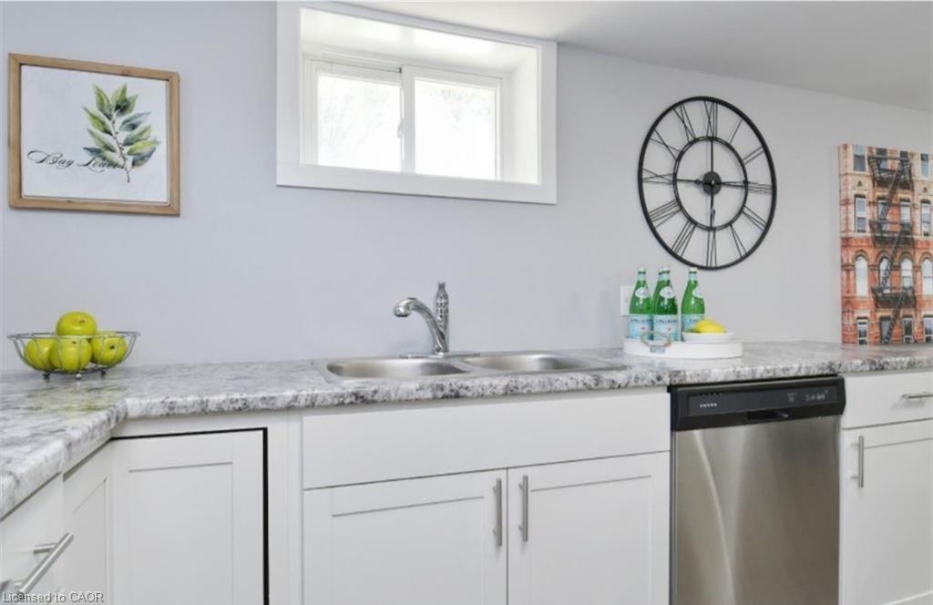 78 Price Avenue Property Photo 34