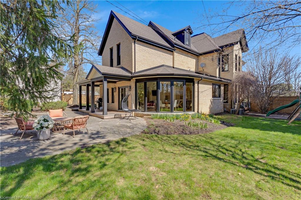 24 Park Avenue Property Photo 4
