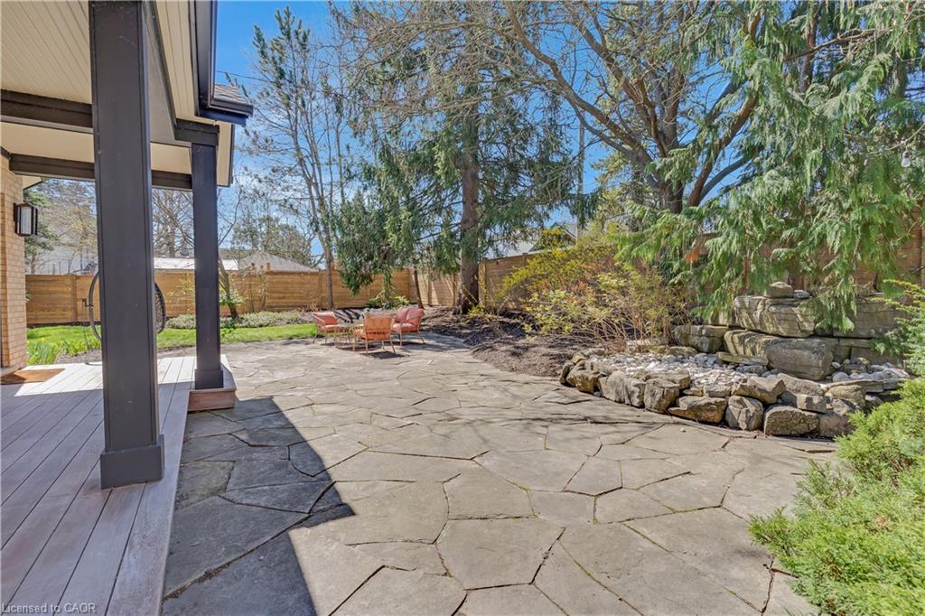 24 Park Avenue Property Photo 6