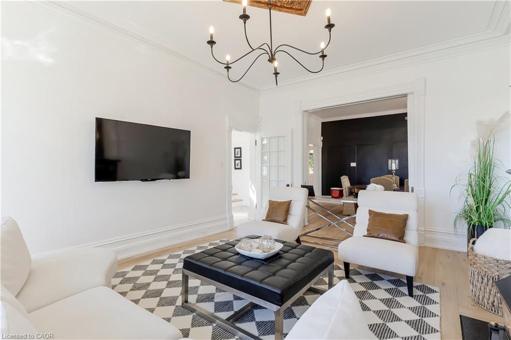 24 Park Avenue Property Photo 16