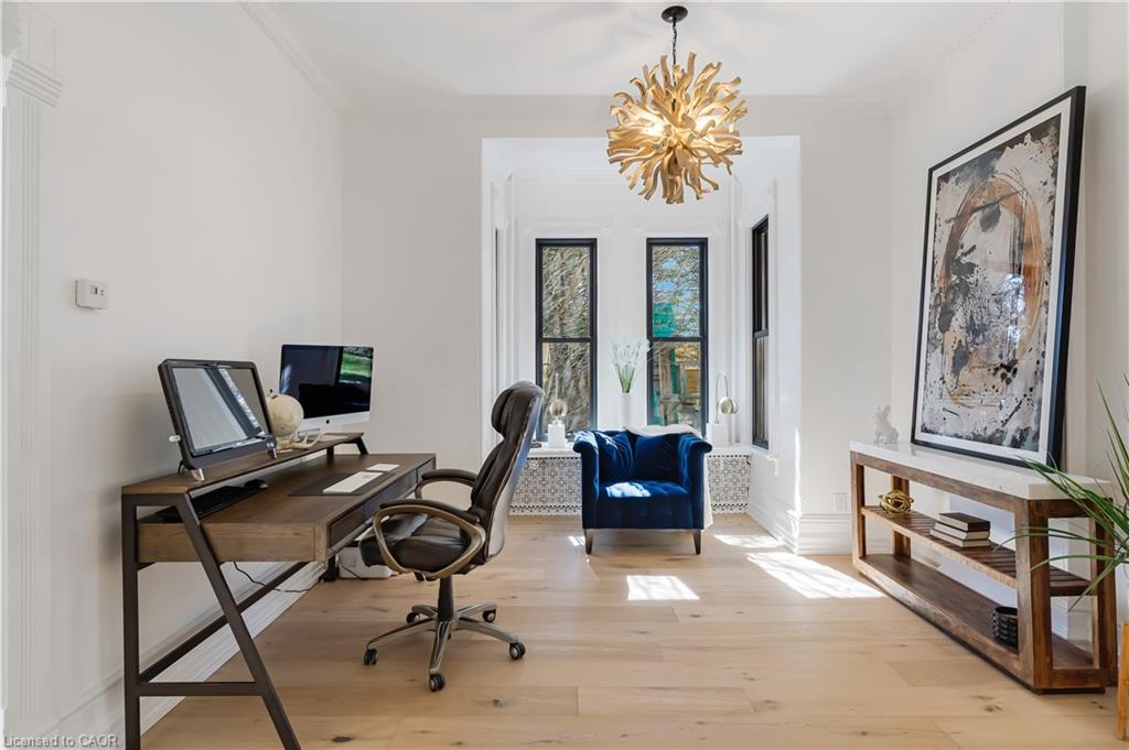 24 Park Avenue Property Photo 28