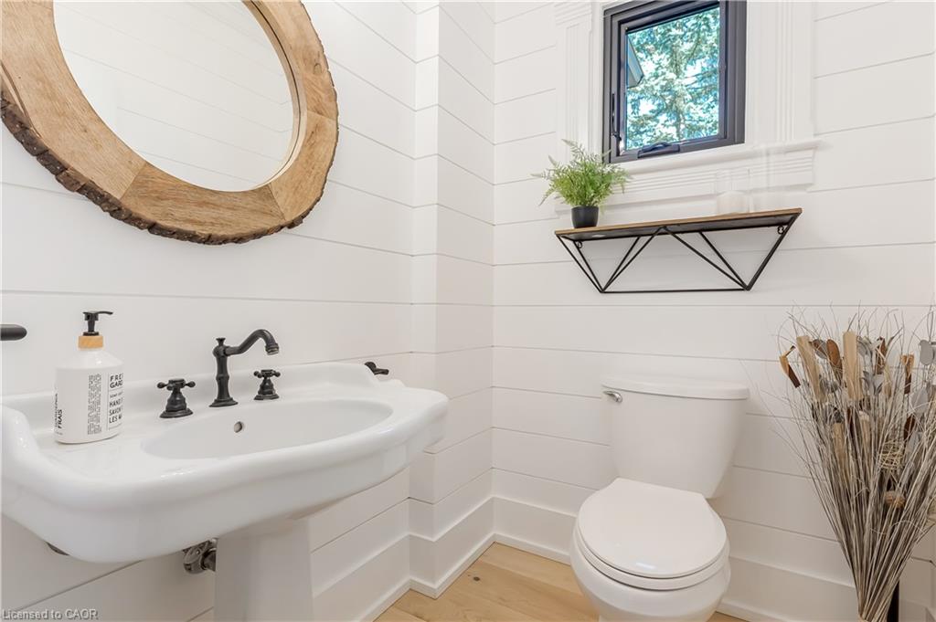 24 Park Avenue Property Photo 31